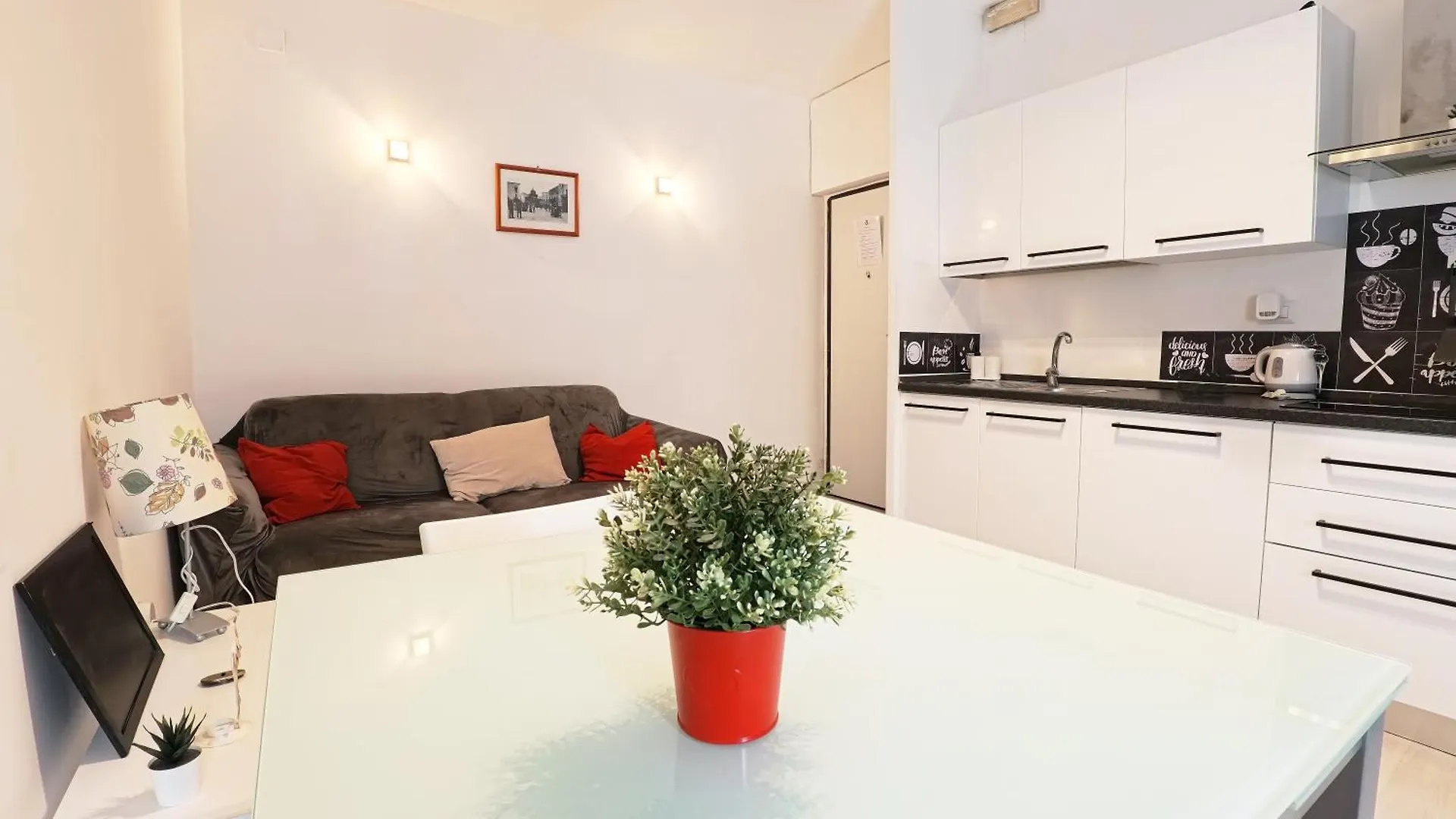 Lungomare Apartment Bari Italy