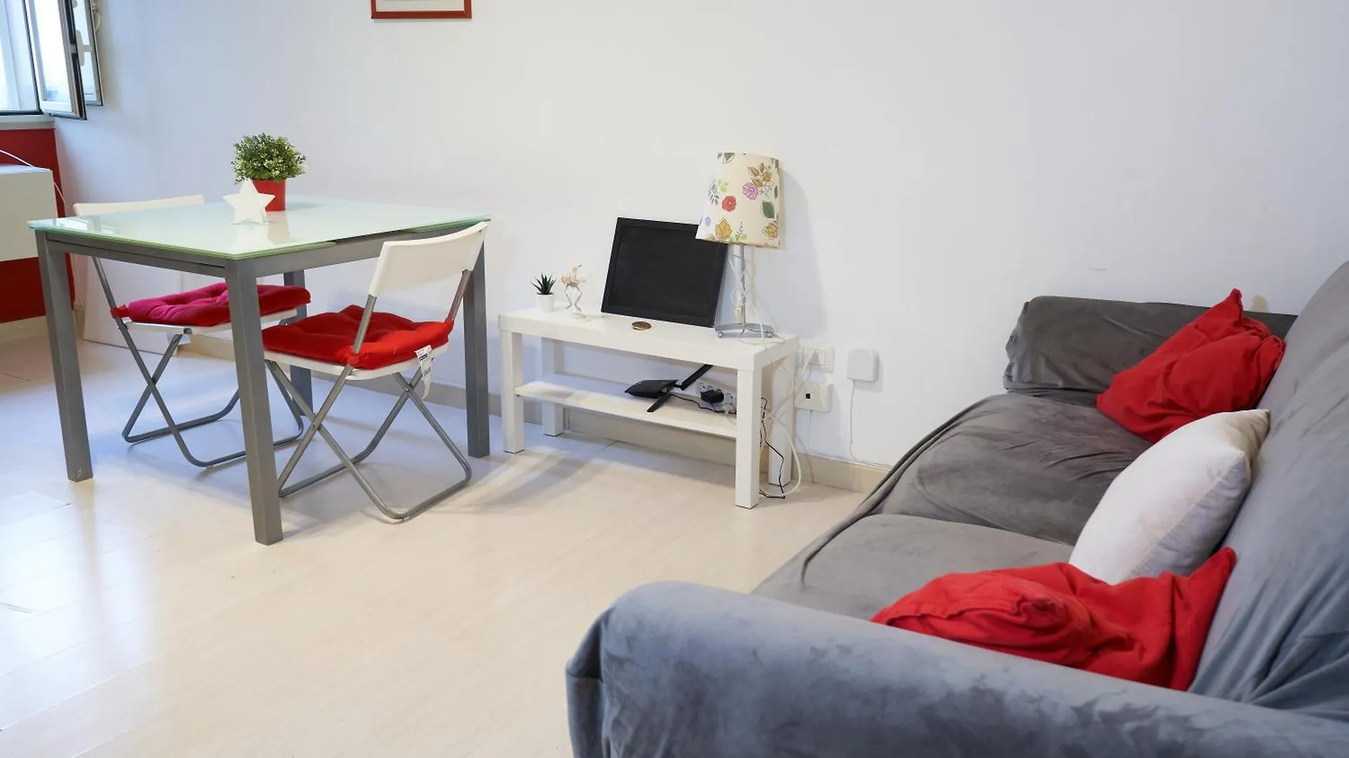Lungomare Apartment Bari 0*,